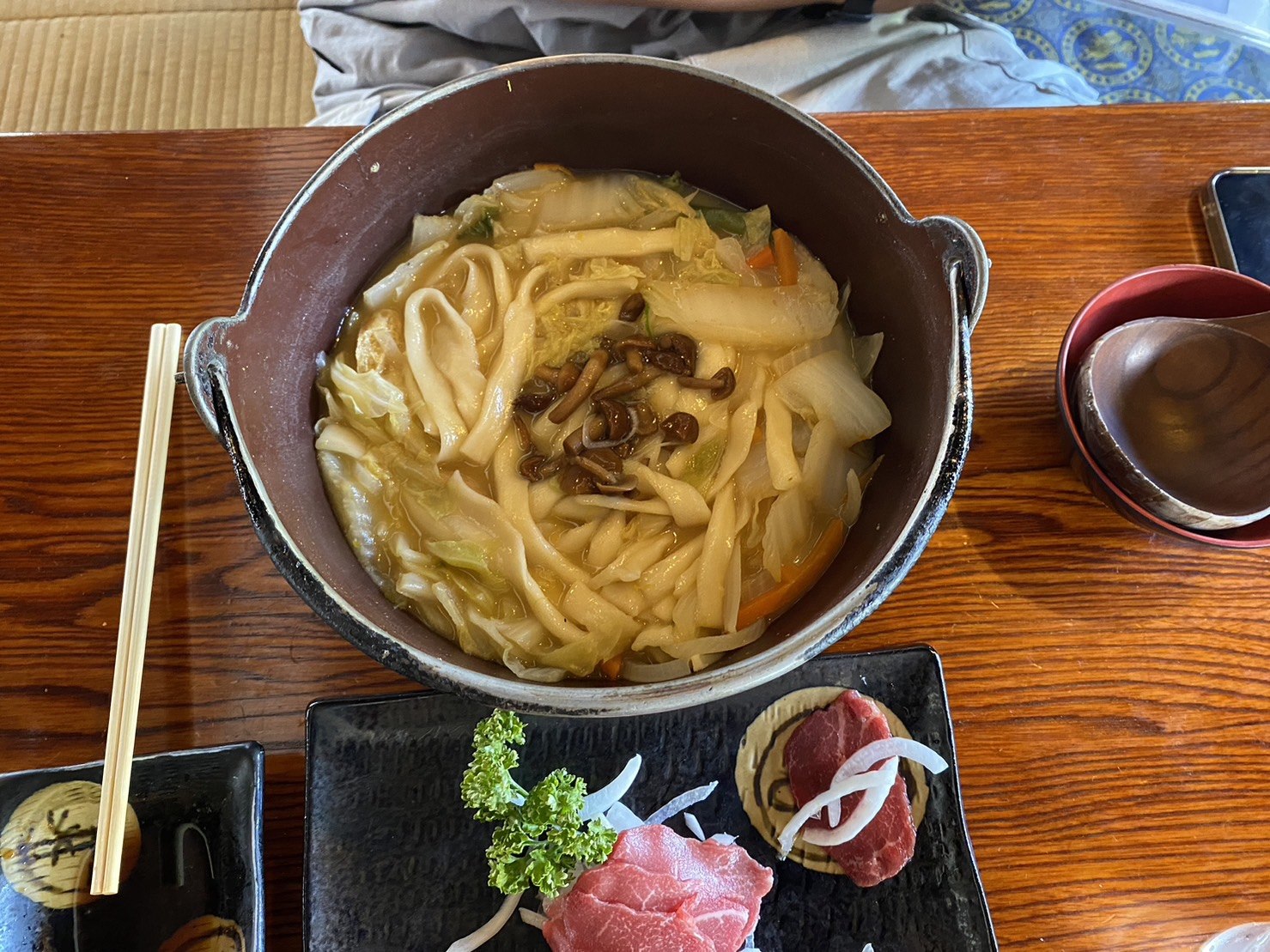 日本|河口湖景點、環湖巴士一日遊|滿滿的富士山美景、餺飥不動茶屋、河口湖自然生活館、大石公園、葡萄屋、LAWSON河口湖站前店、Nabechan關東煮 - 第16張圖 河口湖餐廳,餺飥不動北本店,餺飥