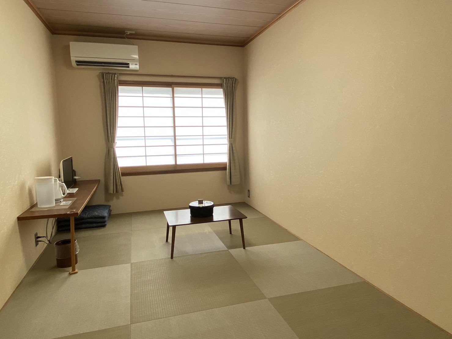 河口湖站前民宿-Kawaguchiko Station Inn日式房間