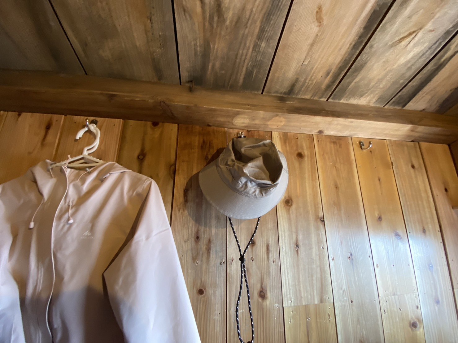 富士山山屋-本八合目トモエ館Tomoekan衣帽掛鉤