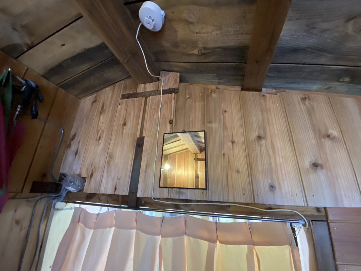 富士山山屋-本八合目トモエ館Tomoekan鏡子