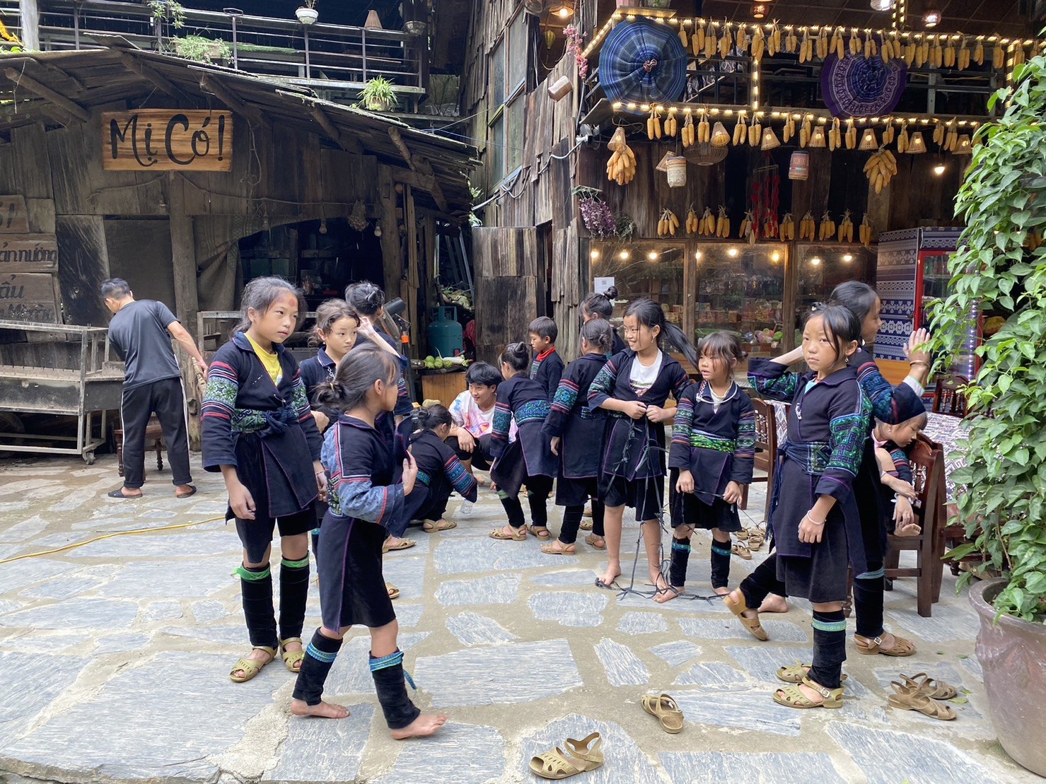 越南｜沙壩景點｜貓貓村 Cat Cat Village，少數民族，黑苗族