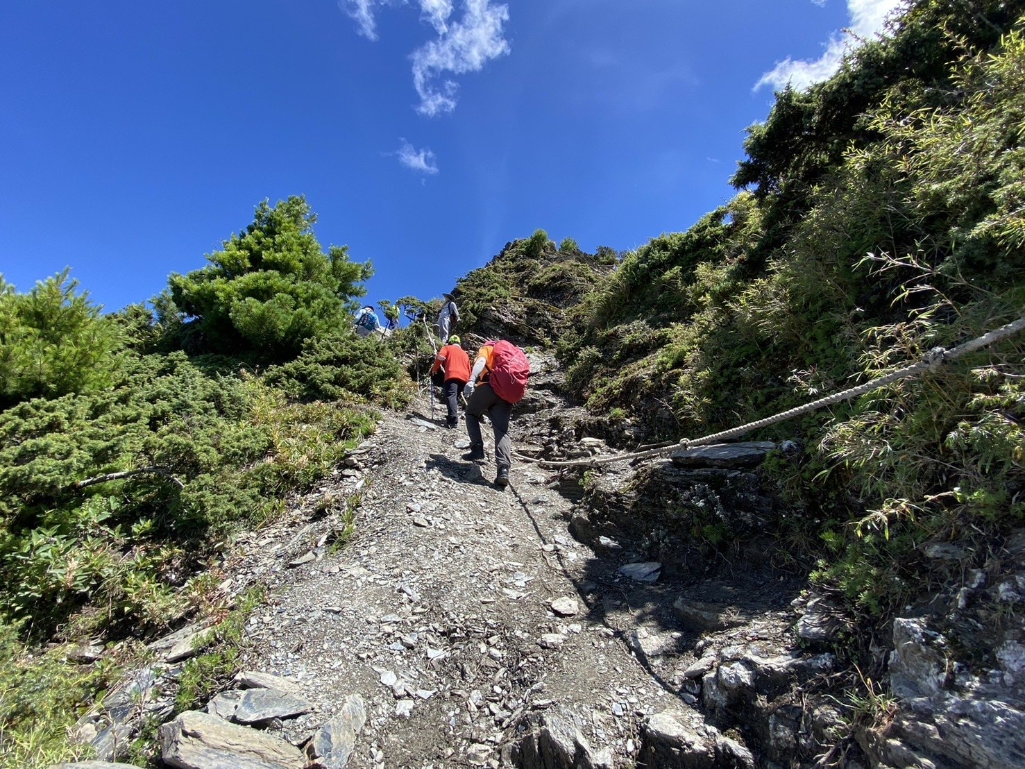 關山嶺山登山路程紀錄-拉繩路段