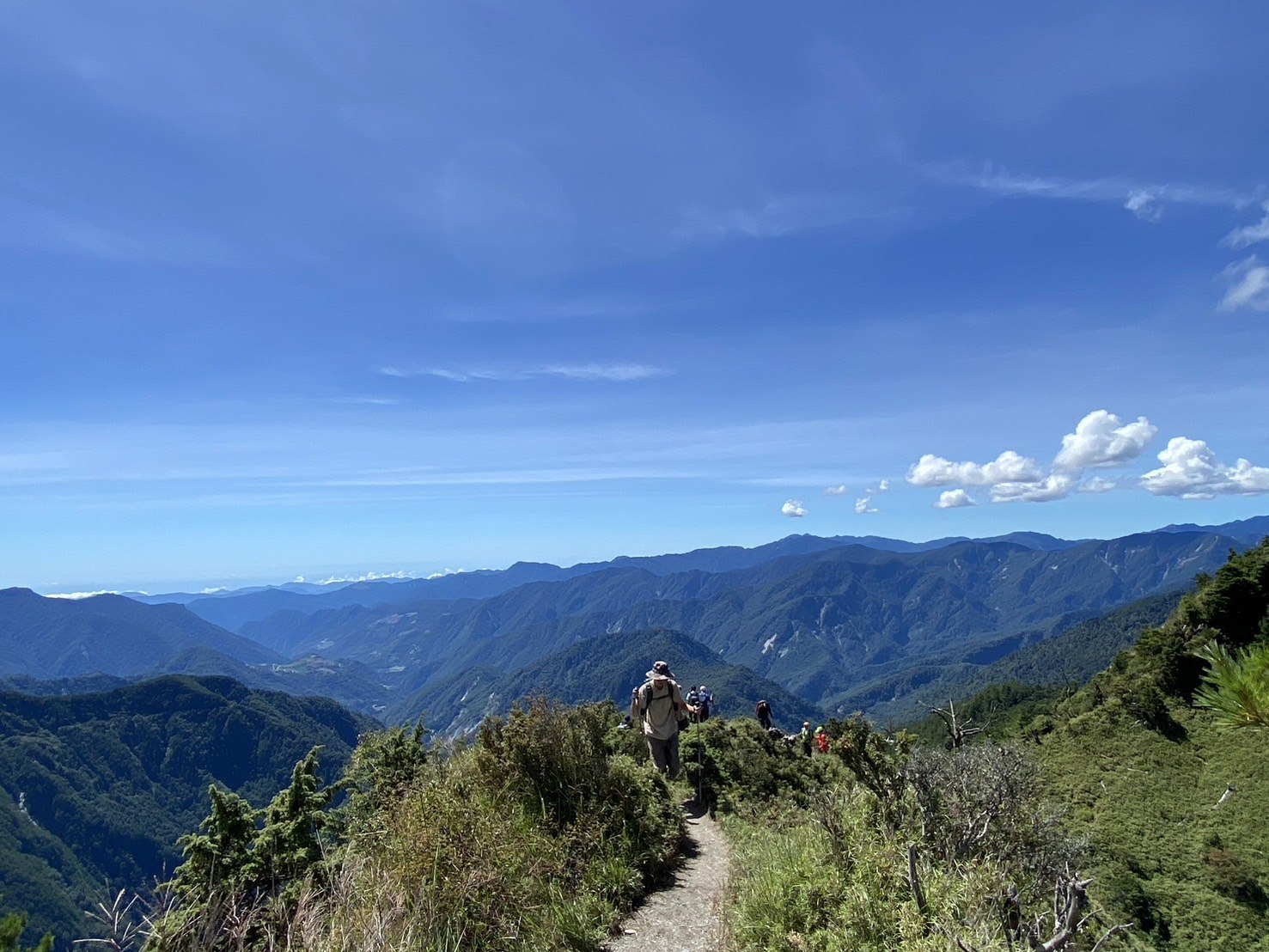 關山嶺山登山路程紀錄-開闊的視野、展望極佳