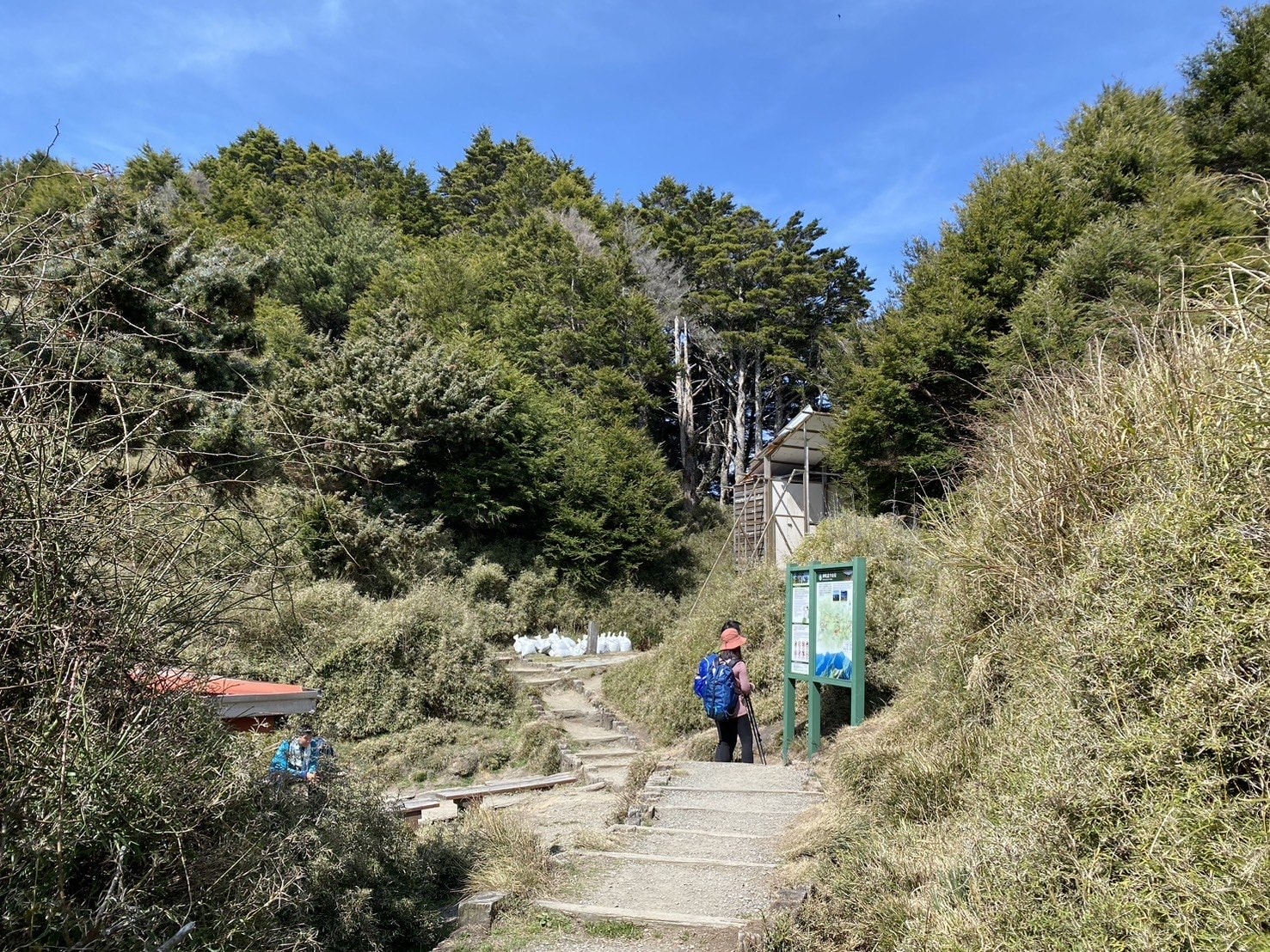 庫哈諾辛山登山路程紀錄-庫哈諾辛山屋