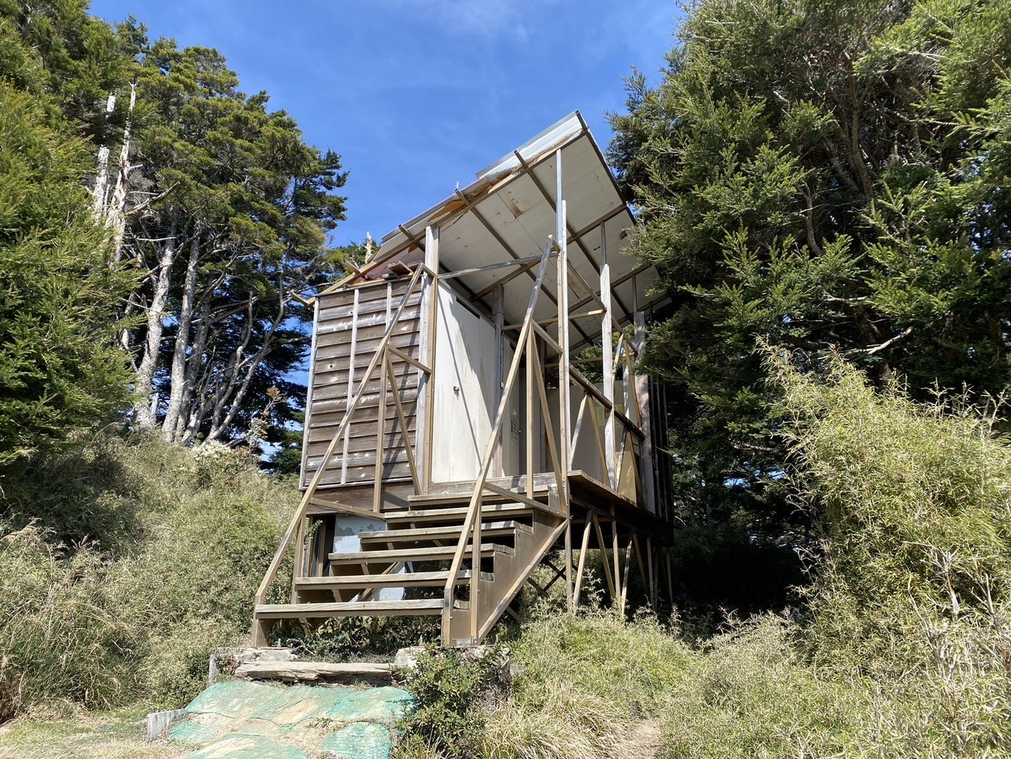 庫哈諾辛山登山路程紀錄-庫哈諾辛山屋廁所