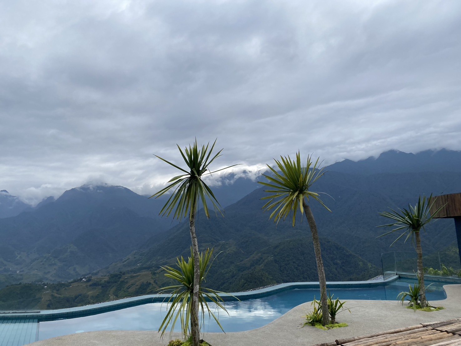沙壩登山小火車景觀飯店、Viettrekking Sapa、沙壩住宿｜游泳池