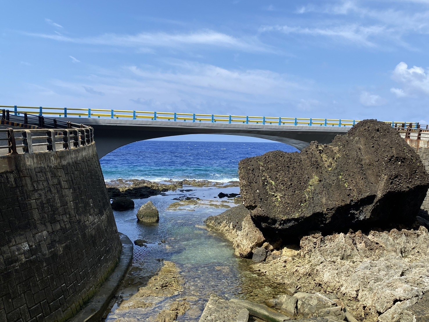 綠島景點：馬蹄橋