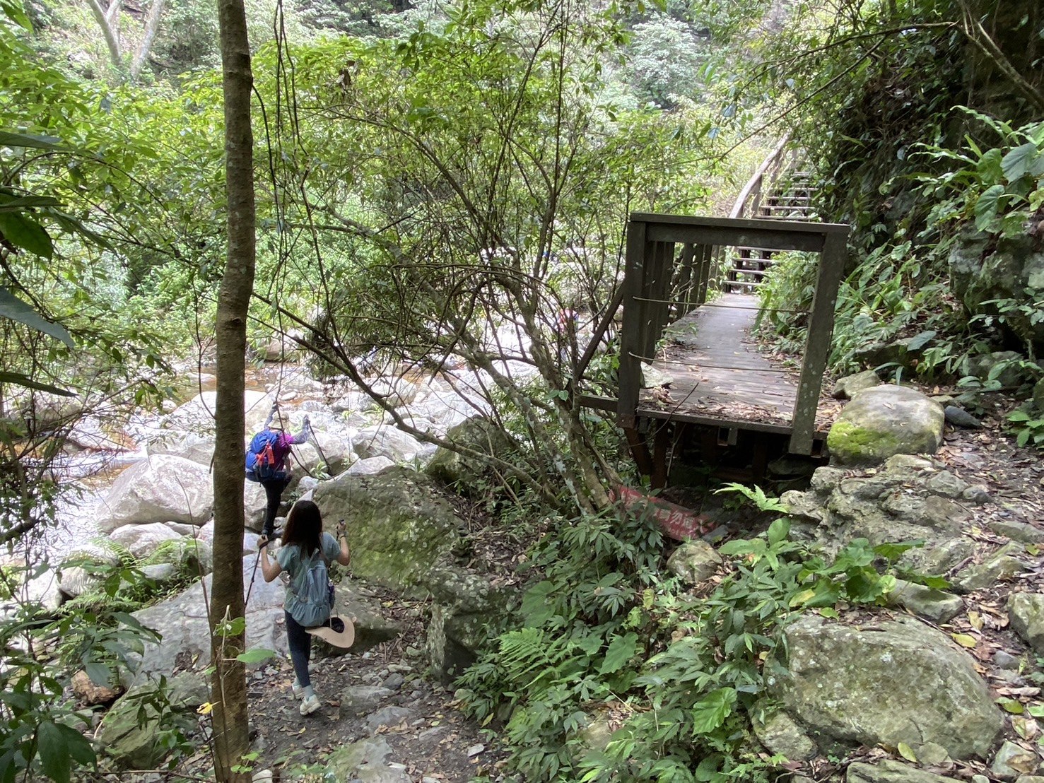 唐麻丹山登山路程紀錄、蝴蝶谷步道
