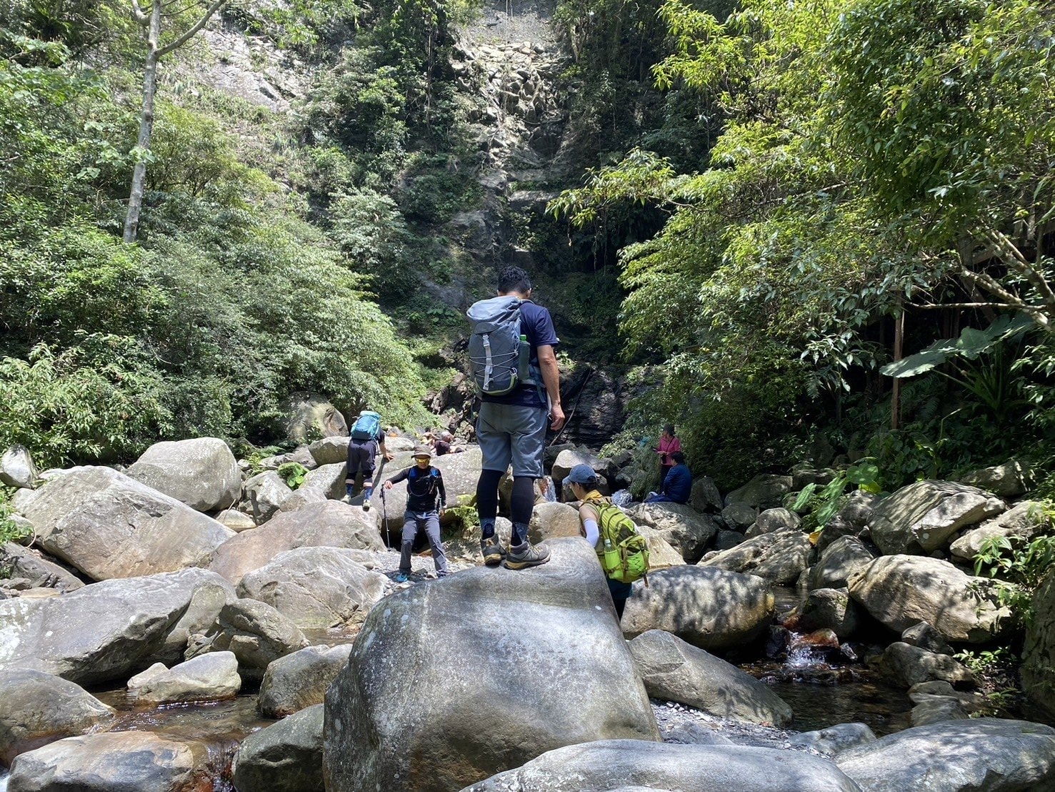 唐麻丹山登山路程紀錄、蝴蝶谷瀑布