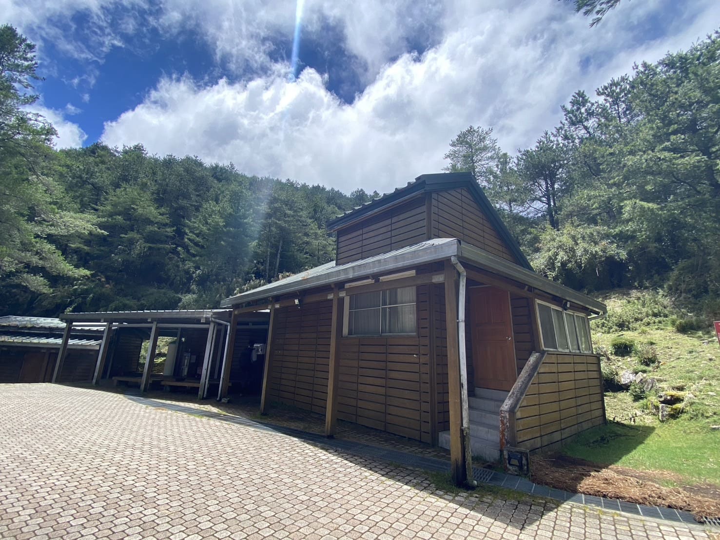 鹿林小屋廁所
