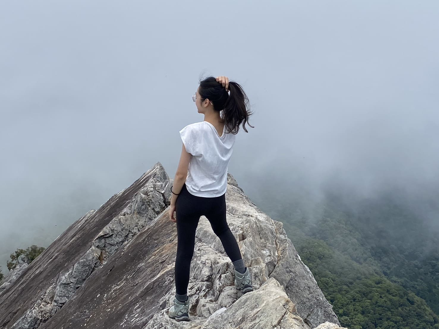 鳶嘴山三角點
