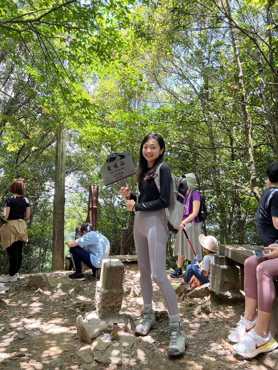 小百岳|東眼山登山路程紀錄|走訪優美高聳杉木林、桃園小百岳 - 第13張圖 東眼山三角點