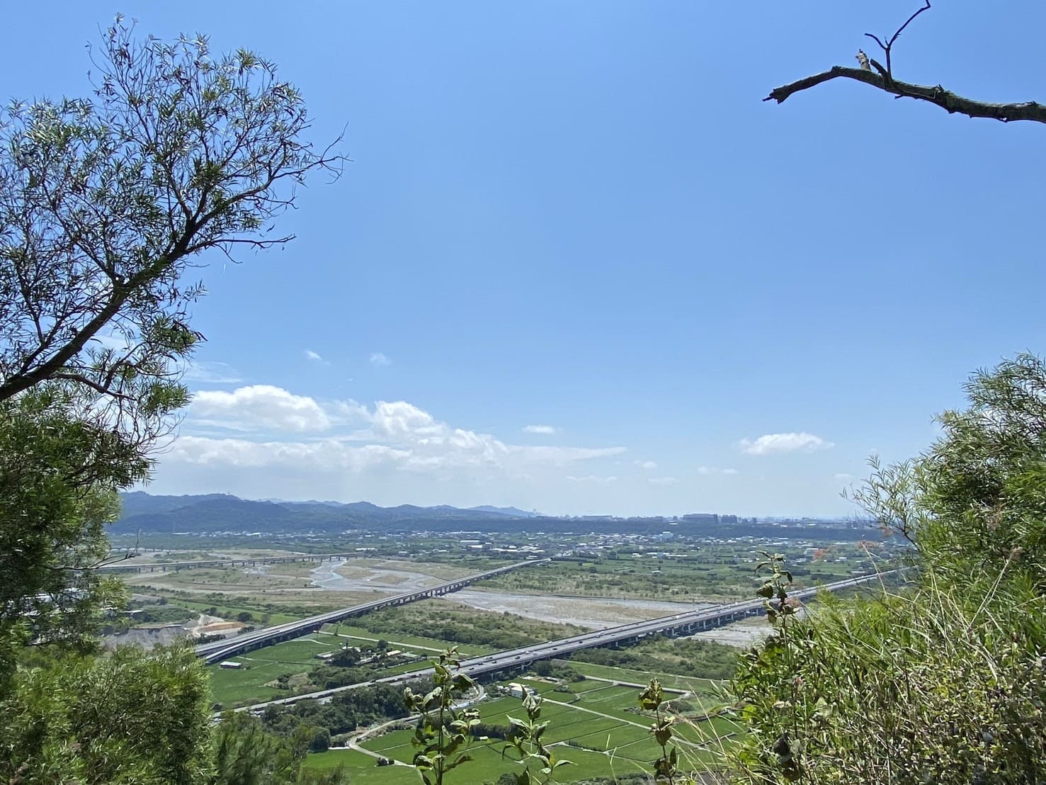 火炎山遠眺的田園風景
