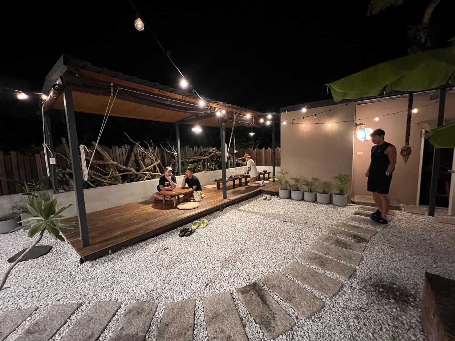 機車環島5|第三天紀錄 高雄-屏東|這次是相遇,不是離別 - 第21張圖 屏東恆春美食-找食小賣所環境