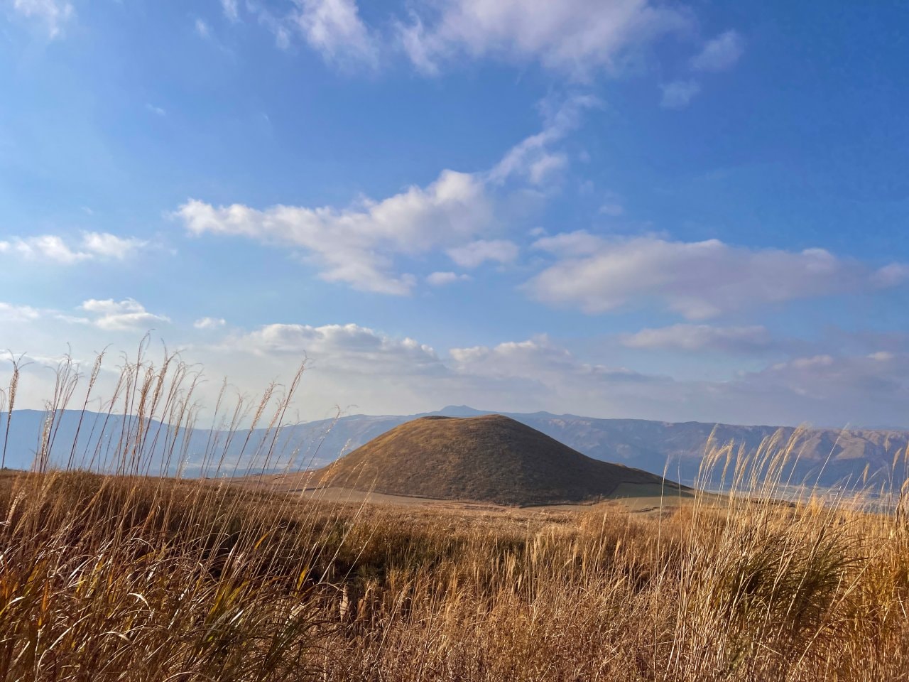 熊本阿蘇火山、米塚