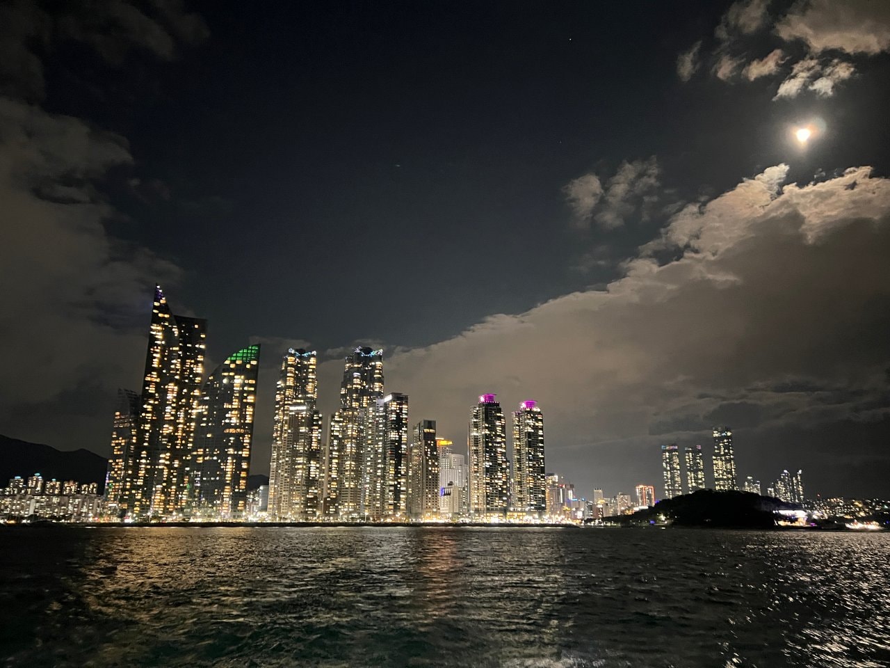 Diamond Bay 釜山鑽石灣遊艇夜景