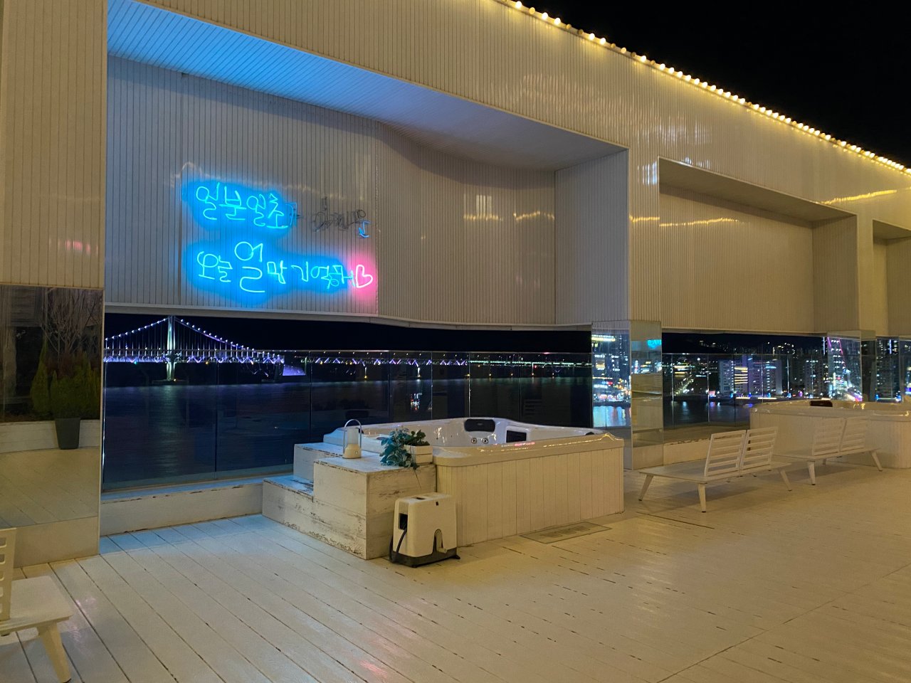 釜山廣安里Hotel 1頂樓