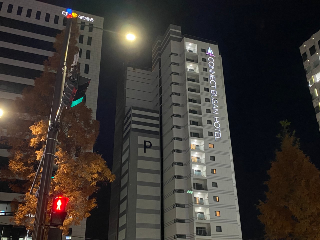 韓國|Busan CONNECT Ocean Hotel|南浦洞海景飯店,逛街看夜景超方便!釜山住宿推薦 - 第1張圖 釜山住宿推薦、Busan Connect ocean hotel